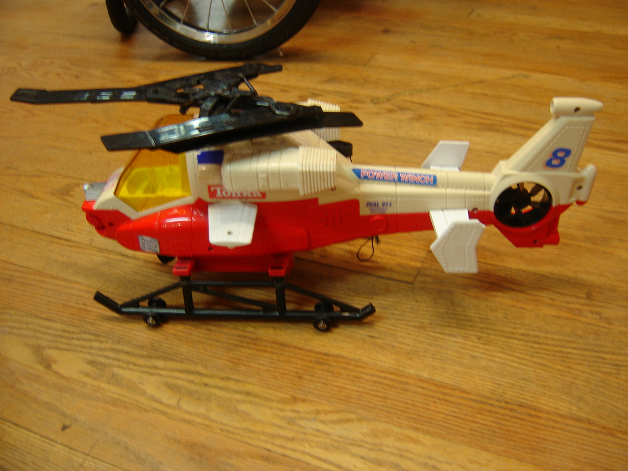 Tonka Rescue Power Winch Helicopter Red and White