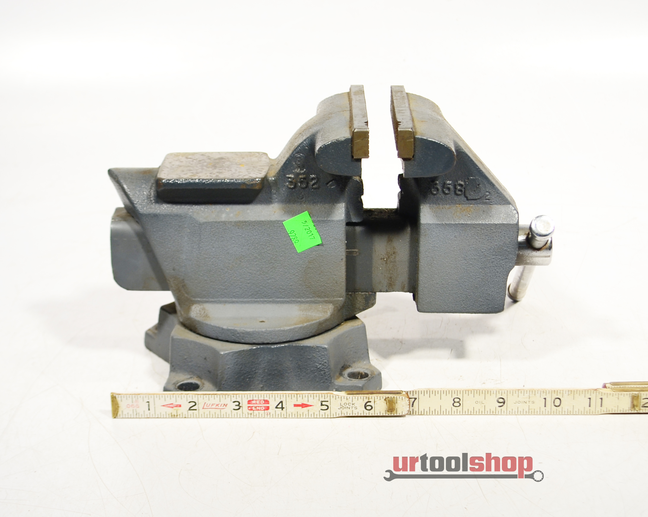 Craftsman Bench Vise 4" Opening x 4 1/2" Jaws 51854, Swivel Base 9289