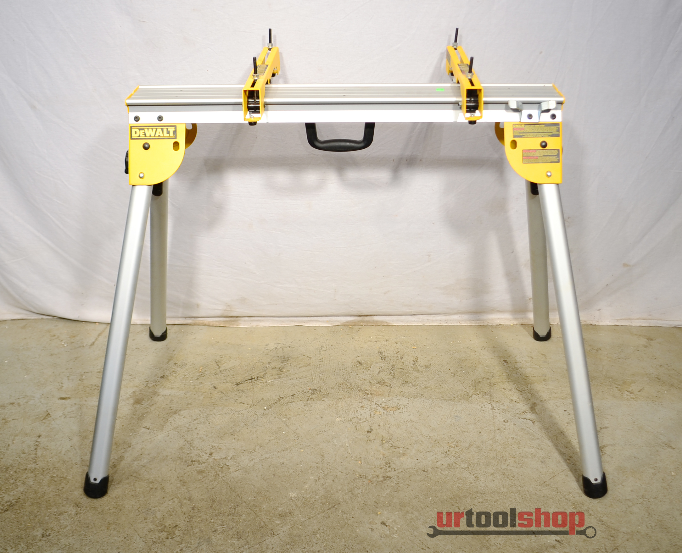 Dewalt Compact Work Stand Chop Table w/ Miter Saw Mounting Brackets